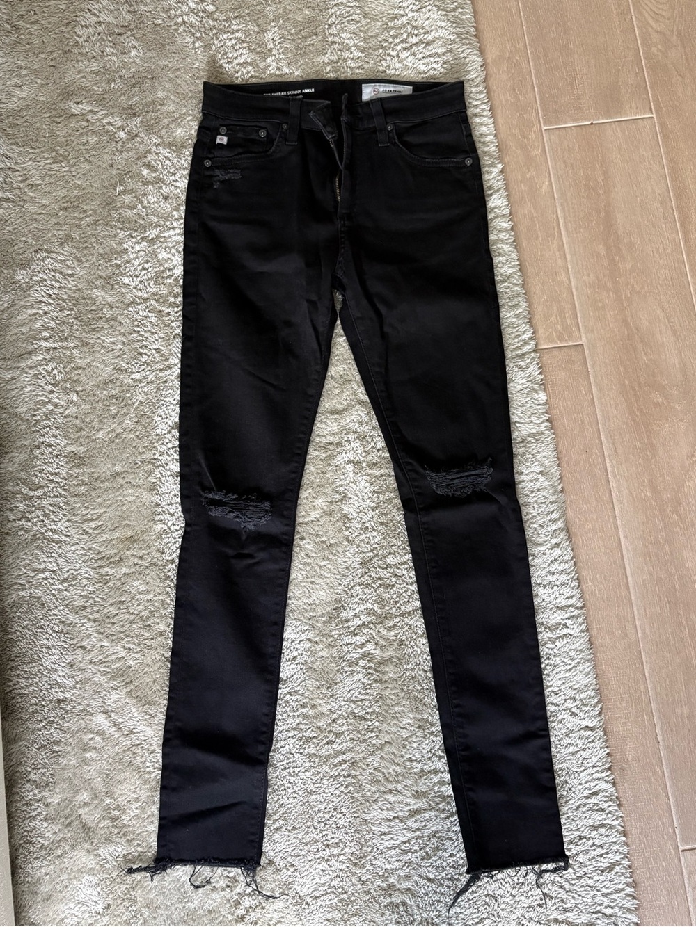 AG Skinny ripped black Jeans